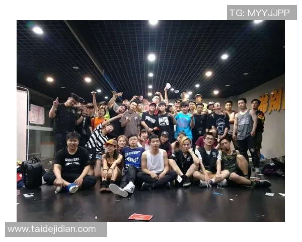 深圳街舞团队协作实力大比拼创新高引领街舞新潮流