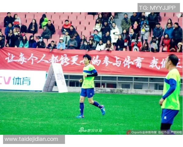 足球明星与社会各界携手互动共创美好未来 足球明星与社会各界携手互动共创美好未来